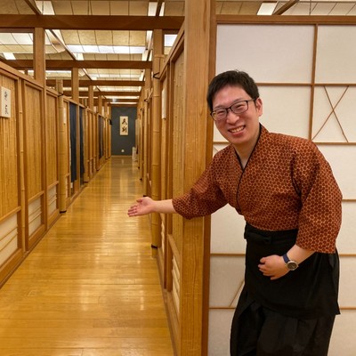 夕食配膳🍴午前中はフリー♪滋賀県 おごと温泉の旅館でお手伝い◎露天風呂付き大浴場もご利用していただけます(^^♪