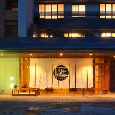 内務｜〈熱海・湯河原温泉🧖‍♀️〉で年末年始を過ごしませんか？ベッドメイクや清掃業務のおてつたび♪万葉公園やパワースポット來宮神社への観光も◎