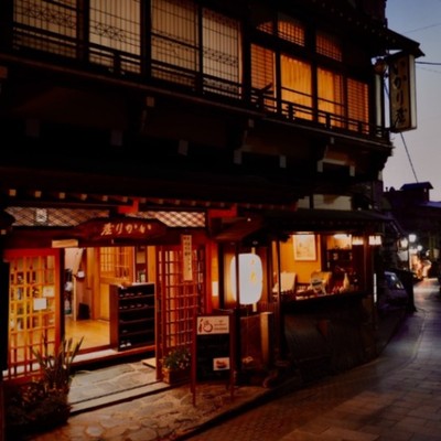 信州で人気の温泉街でおてつたび！仕事の後は源泉かけ流しの天然温泉を満喫♪