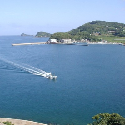 温泉と夕景と満天の星空で癒される島宿でおてつたび