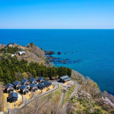 震災時に建てられた復興住宅が地域新興の核となる宿泊施設に生まれ変わりました。テレワーク・ワーケーションをしながらのおてつたび参加環境も整っています。今年7月にオープンしたばかりの一棟貸し宿泊施設でお手伝いしていただける方を募集。