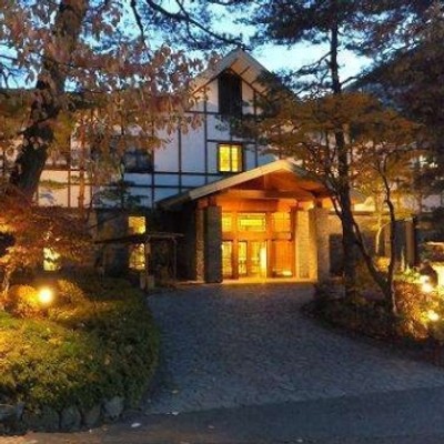 【長野県上林温泉】和と洋の調和が生んだ、唯一無二の温泉ホテルでおてつたび♪