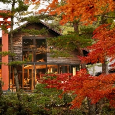 【秋の世界遺産・高野山で新たな自分と出会う】1200年続く天空都市で、歴史情緒の深い宿坊寺院やカフェ・土産物店等で、実り多きおてつたびはいかがですか？宿坊寺院でのお手伝いをしながら高野山での暮らしが体験できます