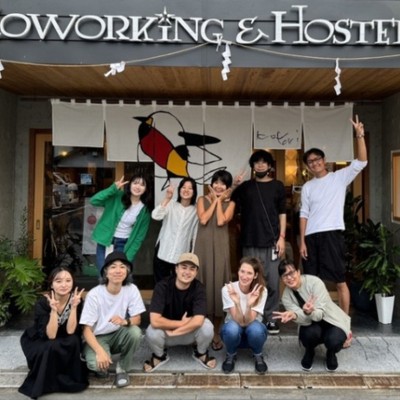 ホステルのシェアキッチンでトライアルBAR営業！カウンターに立って交流を楽しみたい方募集 !GW期間中は清掃のお手伝いも🏠＜コトリ コワーキング＆ホステル琴平＞