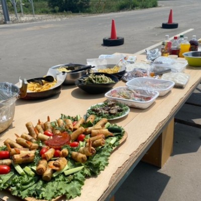 【2週間】凹むなでっぱれグランドワンファーム！オホーツクのはしっこで牛飼い！主に牛のお世話や清掃作業など酪農作業全般を行っていただきます◎動物に触れあうことがお好きな人におすすめです（日程調整可能）