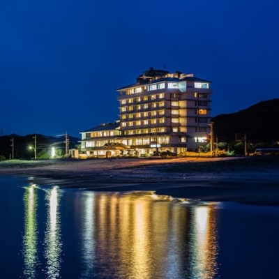 鳴門の美しい海と夕日を堪能🌞徳島鳴門の絶景宿で、お客さまのおもてなしのお手伝い