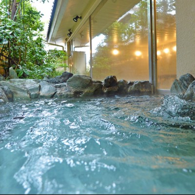 【フロント業務】夕日ヶ浦海水浴場が目の前！温泉と海を贅沢に堪能できる”夕日ヶ浦温泉旅館 海舟”でフロントのおてつたび✨夕方から5時間勤務のため、日中も観光をお楽しみいただけます◎