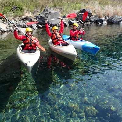 【高知県】キセキの清流「仁淀川」で、カヌーやラフティングのガイド手伝い