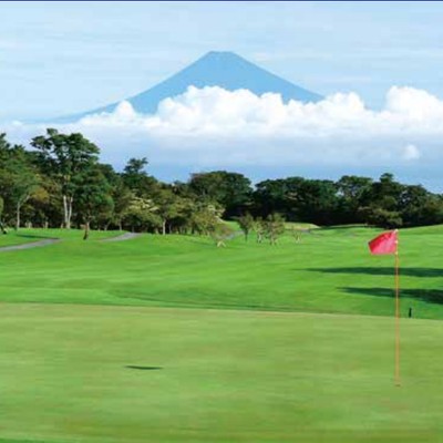 標高1000m｜富士山の絶景×天城高原の広大な原生林の美しさを楽しめるゴルフコースで季節とともに働くおてつたび ⛳️【現地で交通手段を確保できる方限定】