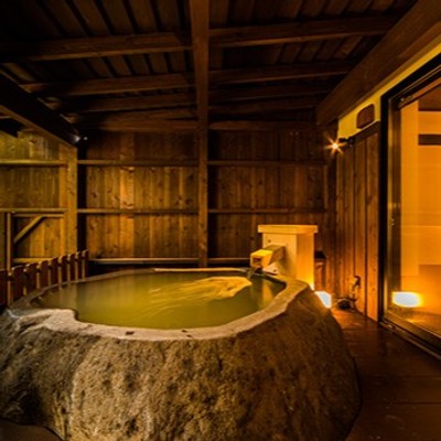 遠刈田温泉で、お食事処と宿のおてつたび｜星空の下、源泉かけ流しの和風温泉施設