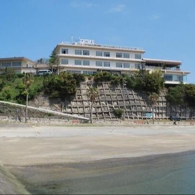 「年末年始、答志島で紡ぐ“島時間”🌊 波音の宿で過ごす、心に残るひととき」海の音とともに迎える新年。答志島の静けさと温かな人々に包まれながら、特別な年末年始を過ごしませんか？