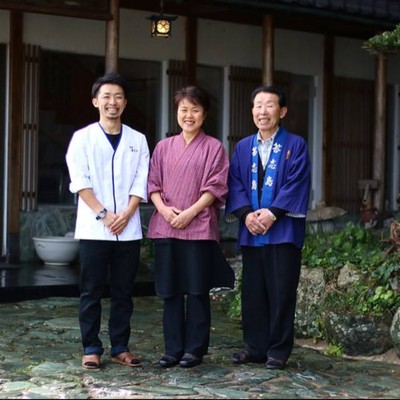 「ただいま」と帰りたくなる宿へ。 年末年始の答志島・美さきで過ごすおてつたび　　海に囲まれた離島の、こじんまりとしたいい宿。 年の終わりと始まりを、島の暮らしの中で迎えませんか。
