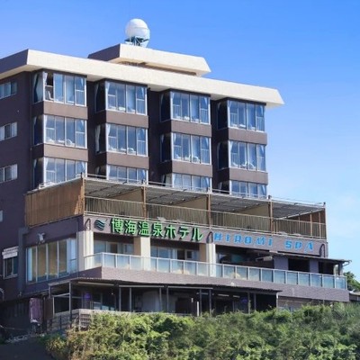 【SNS発信が得意な方、大歓迎です📱】朝日と夕陽に包まれて、海のそばで暮らすように働く。全室オーシャンビューの人気宿でおてつたび◎