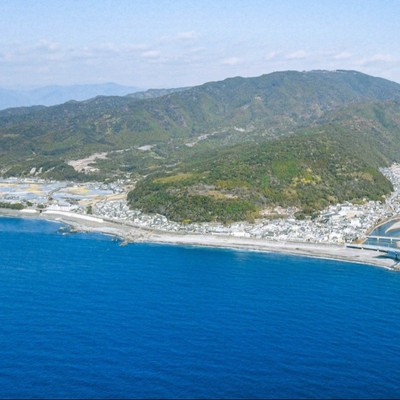 お遍路さんや海外の旅人が集う海辺の宿🌊『民宿とうの浜』でお食事提供・清掃・調理補助などのおてつたび！ 宿の運営や語学に興味のある方歓迎です◎