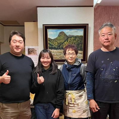 志賀高原、熊の湯スキー場近く。ウインタースポーツのお客様でにぎわう宿。清掃、食事の配膳、国内外からいらっしゃるお客様とのコミュニケーションなど♪